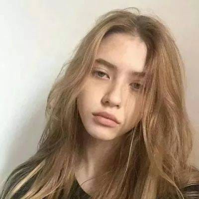 Riya Kulkarni avatar